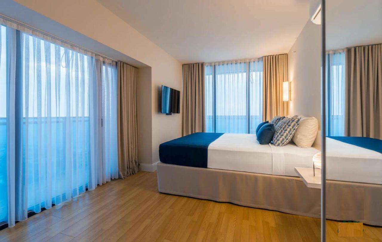 Orbi City Suite Sea View In Batumi Aparthotel Exterior photo