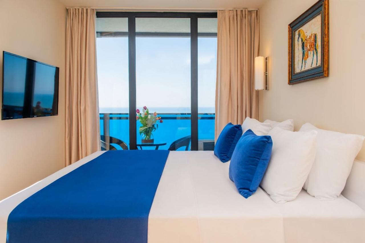 Orbi City Suite Sea View In Batumi Aparthotel Exterior photo